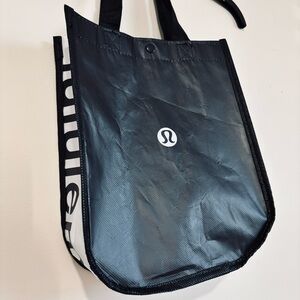 lululemon athletica Holiday Special Edition Small Reusable Tote Carryall Gym Bag